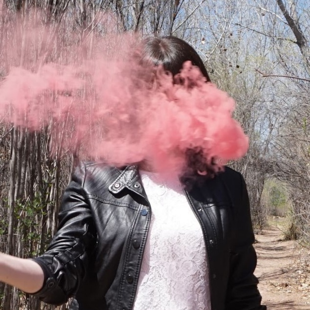 Meet your Posher, Elle Pierce